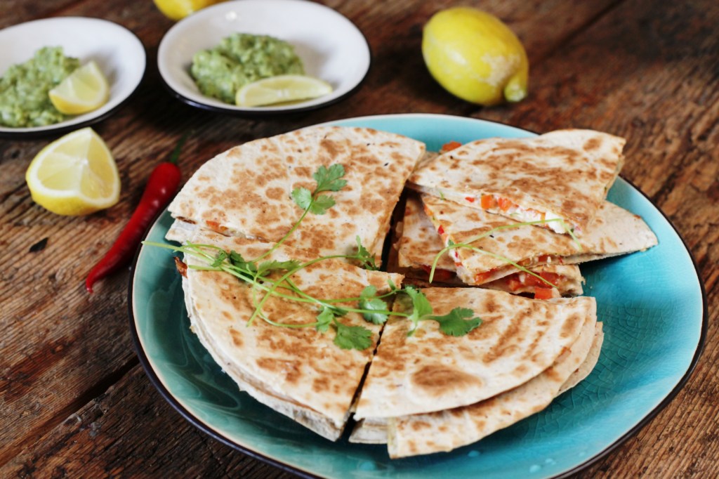 3 quesadillas