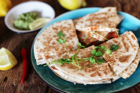 3 quesadillas
