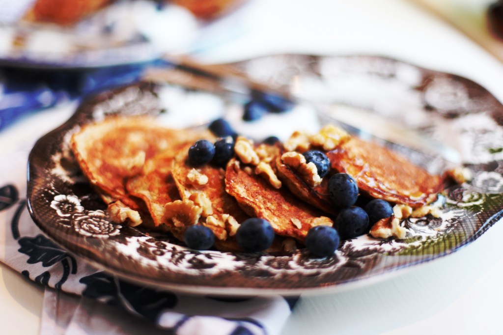 Bananpannkakor med hela havregryn och&nbsp;chiafrön