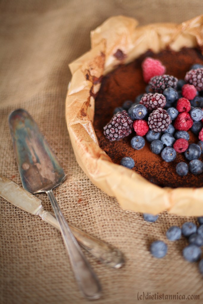 nyttig kladdkaka med dadlar avokado bär 5