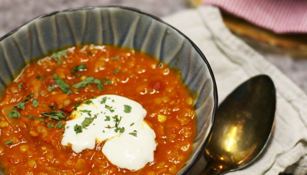 Röd linssoppa med thailändsk&nbsp;curry