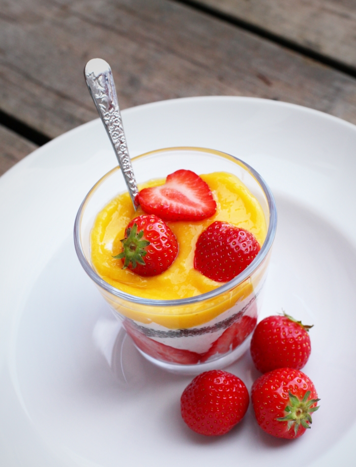 kvarg med jordgubb och mango 2