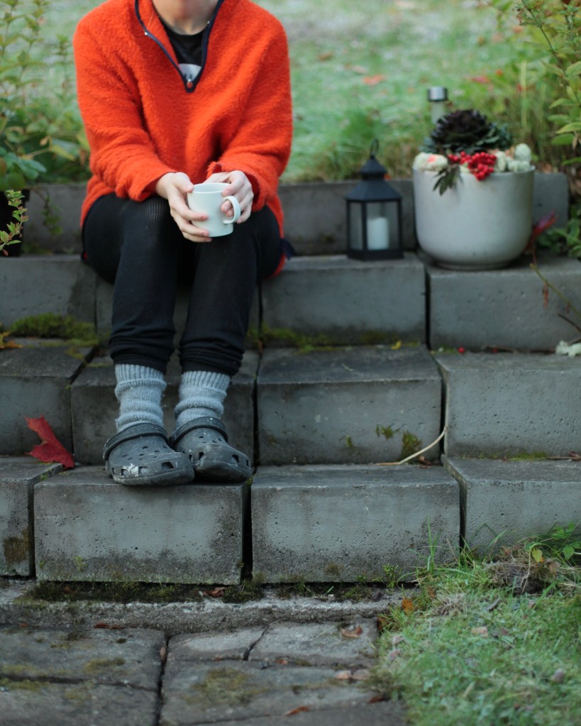 helly hansen dagens outfit kaffe i trädgården