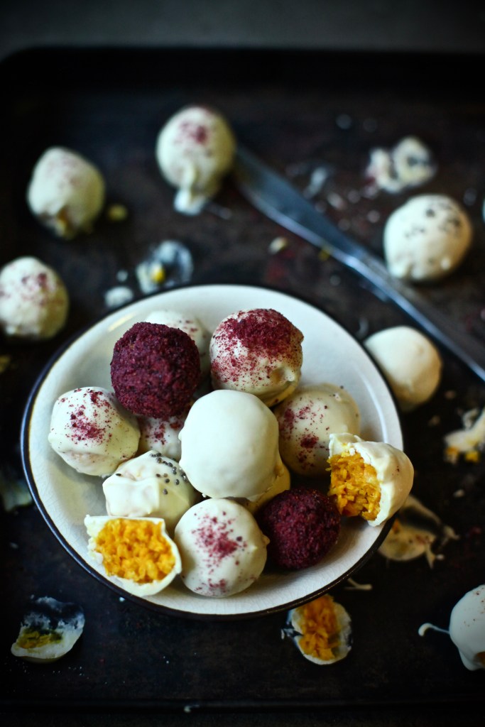 saffransbounty hemgjord bounty med saffran och vit choklad julgodis